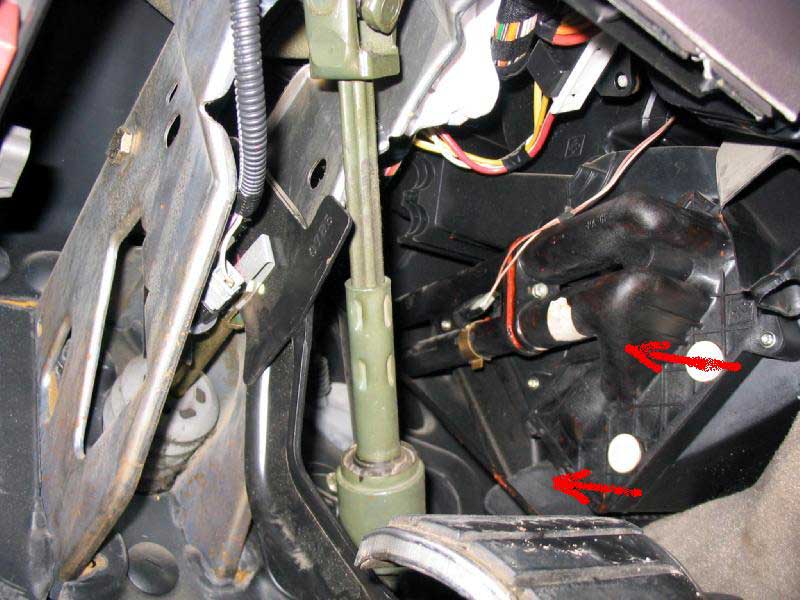 Радиатор вытягивается на себя Радиатор вытягивается на себя