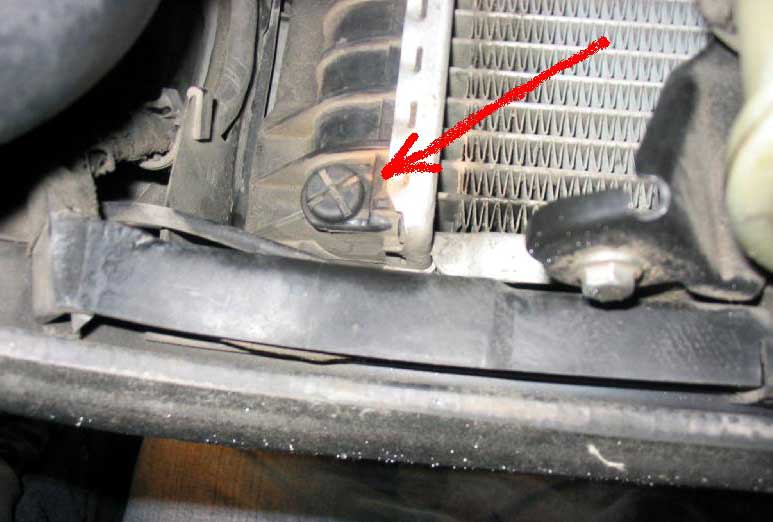 Клапана для спуска воздуха тоже выворачивал Клапана для спуска воздуха тоже выворачивал