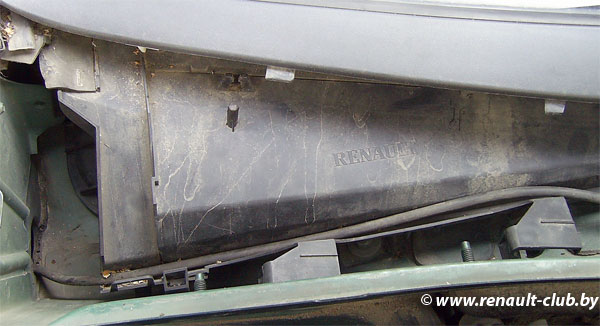 Замена фильтра салона Renault Laguna, фото 6
